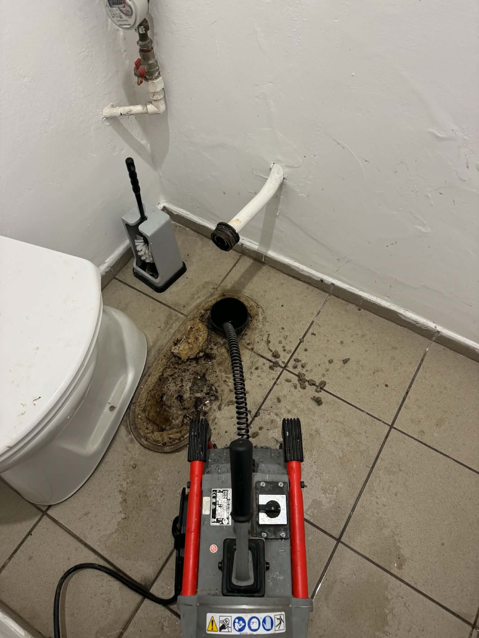 Duguláselhárítási munka 9